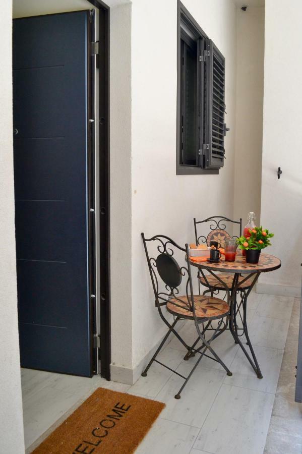 I Pupi - Sicilian Apartment Джардіні-Наксос Екстер'єр фото